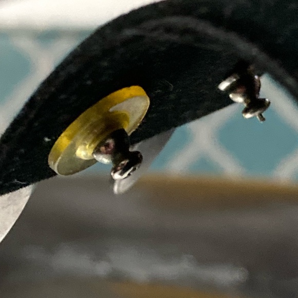 Silver-tone abalone pierced earrings - Picture 3 of 4